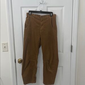 **AUTHENTIC Nili Lotan Tan Corduroy Barrel Leg Cropped Trousers